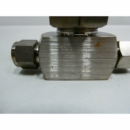 Whitey MANUAL TUBE STAINLESS 6000PSI 1/2IN NEEDLE VALVE SS-12NBS8